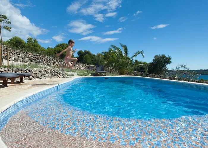Villa Amarina