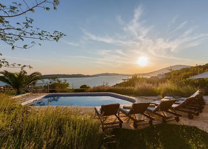 Villa Amarina