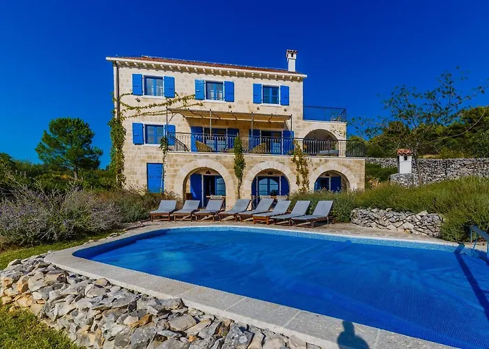 Amarina Villa