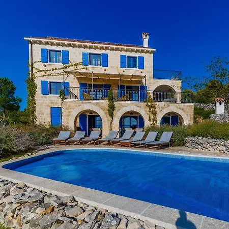 Amarina Villa
