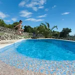 Villa Amarina