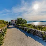 Villa Amarina *