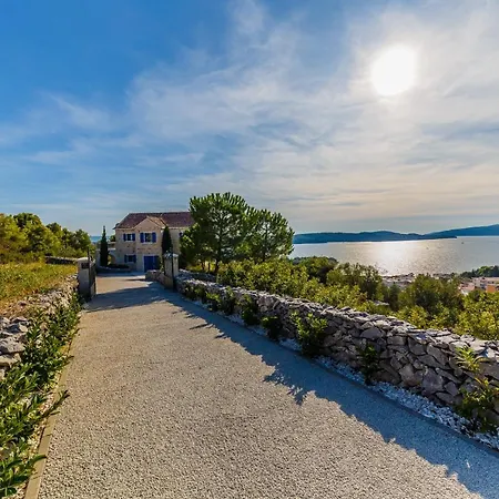 Villa Amarina *